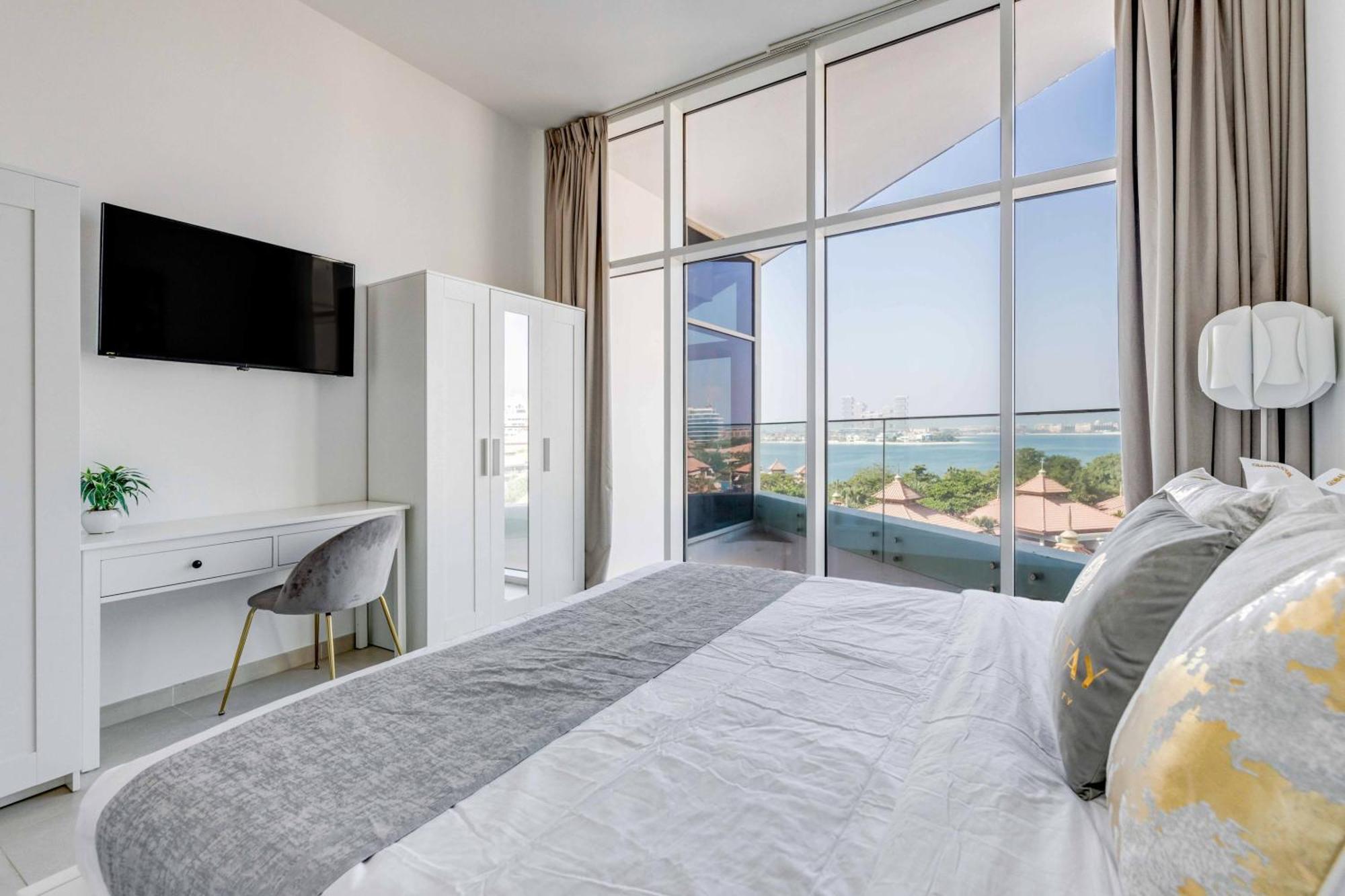 Luxury Azizi Mina Beachfront Apartments Dubai Exterior foto