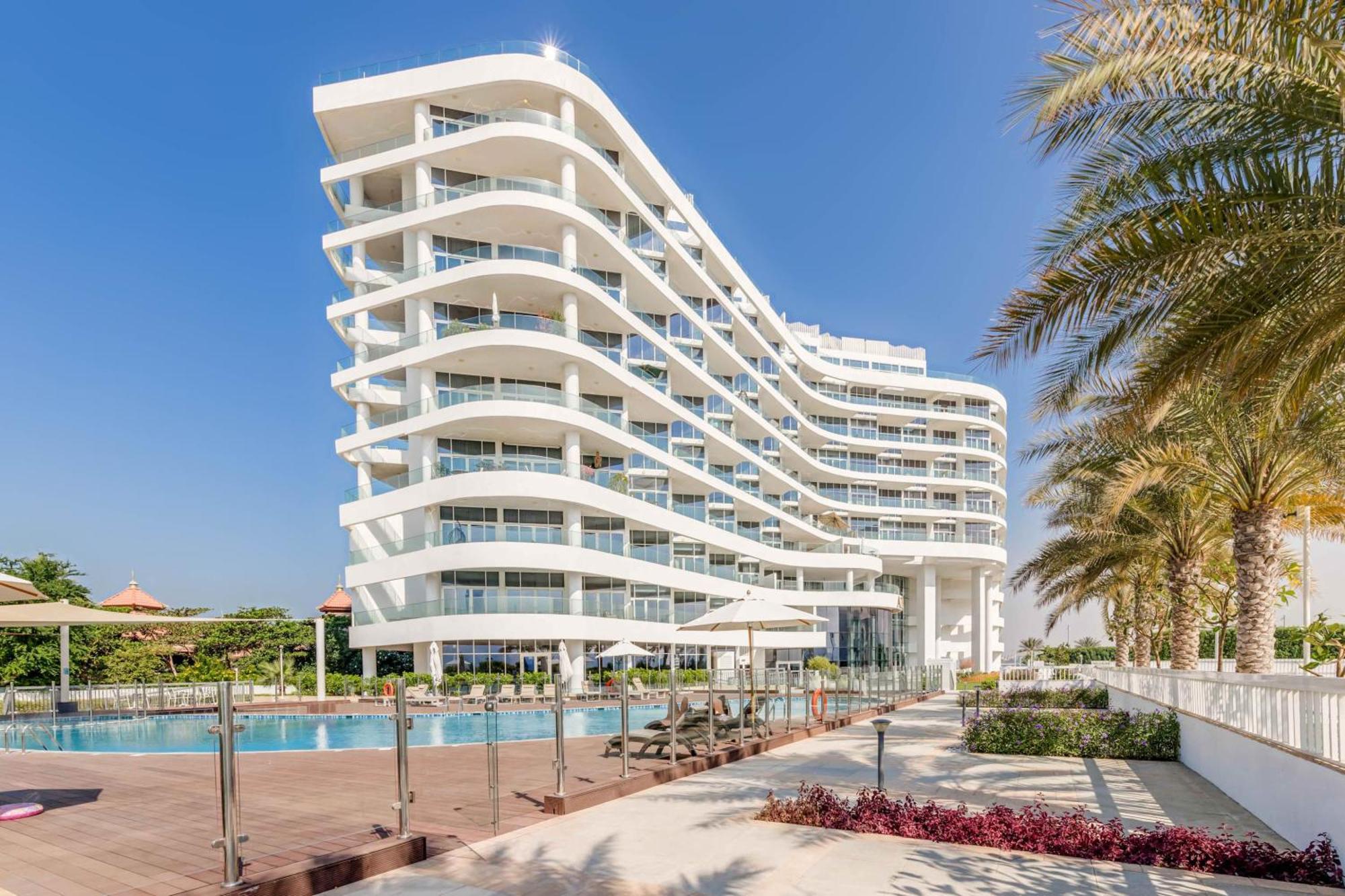 Luxury Azizi Mina Beachfront Apartments Dubai Exterior foto
